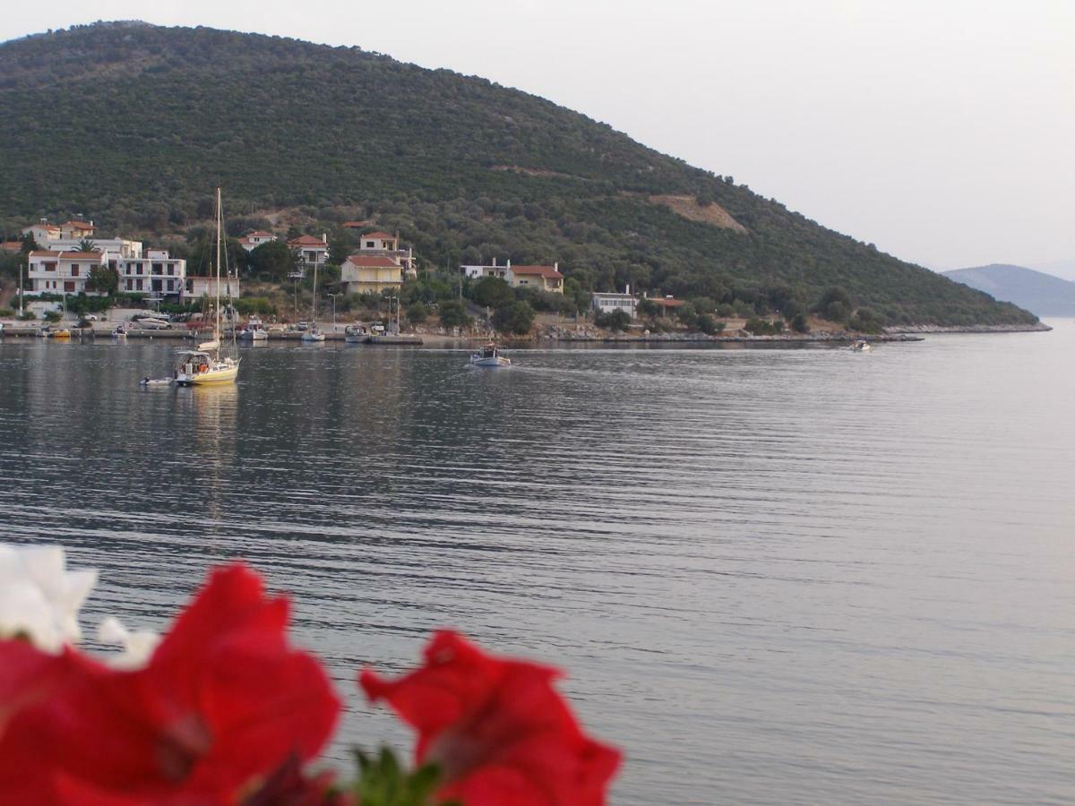 Гостевой дом Meli-Ios Алмиропотамос Экстерьер фото